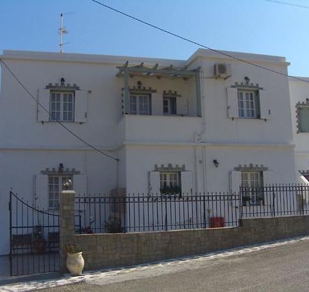 Argilily Studios Kímolos Екстериор снимка